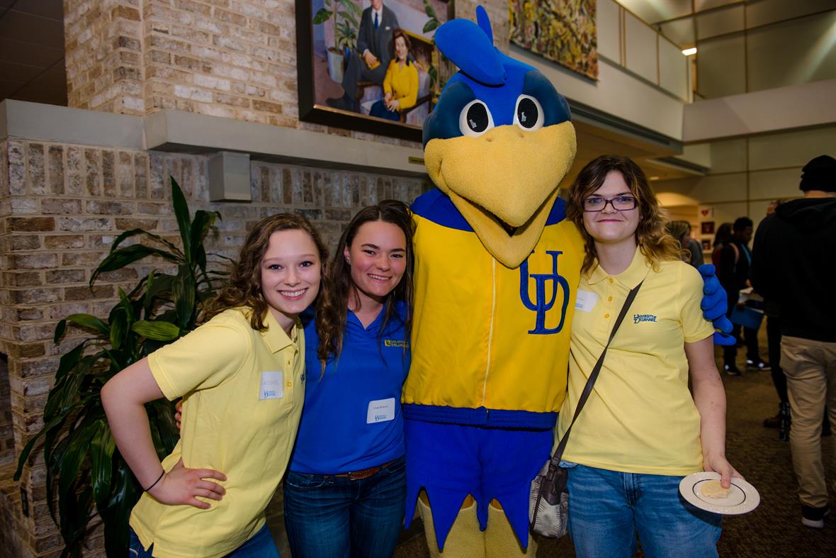 Students at Admitted Student Night 2017